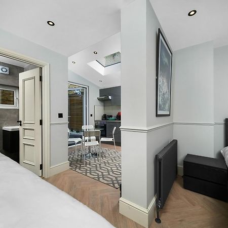 Nine Elms Modern Studio Apartments London Bagian luar foto