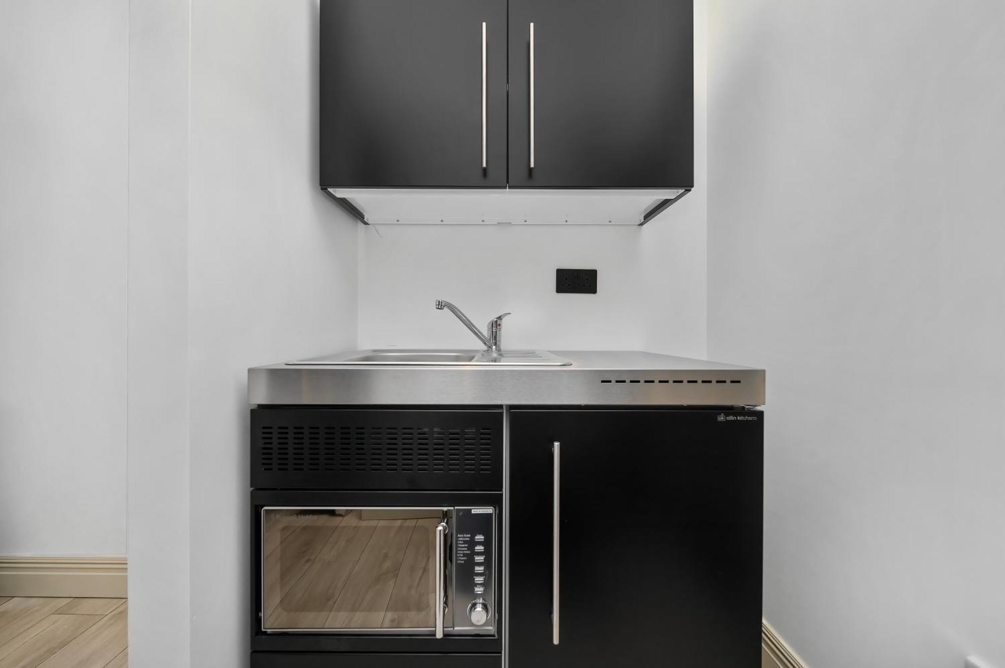Nine Elms Modern Studio Apartments London Bagian luar foto