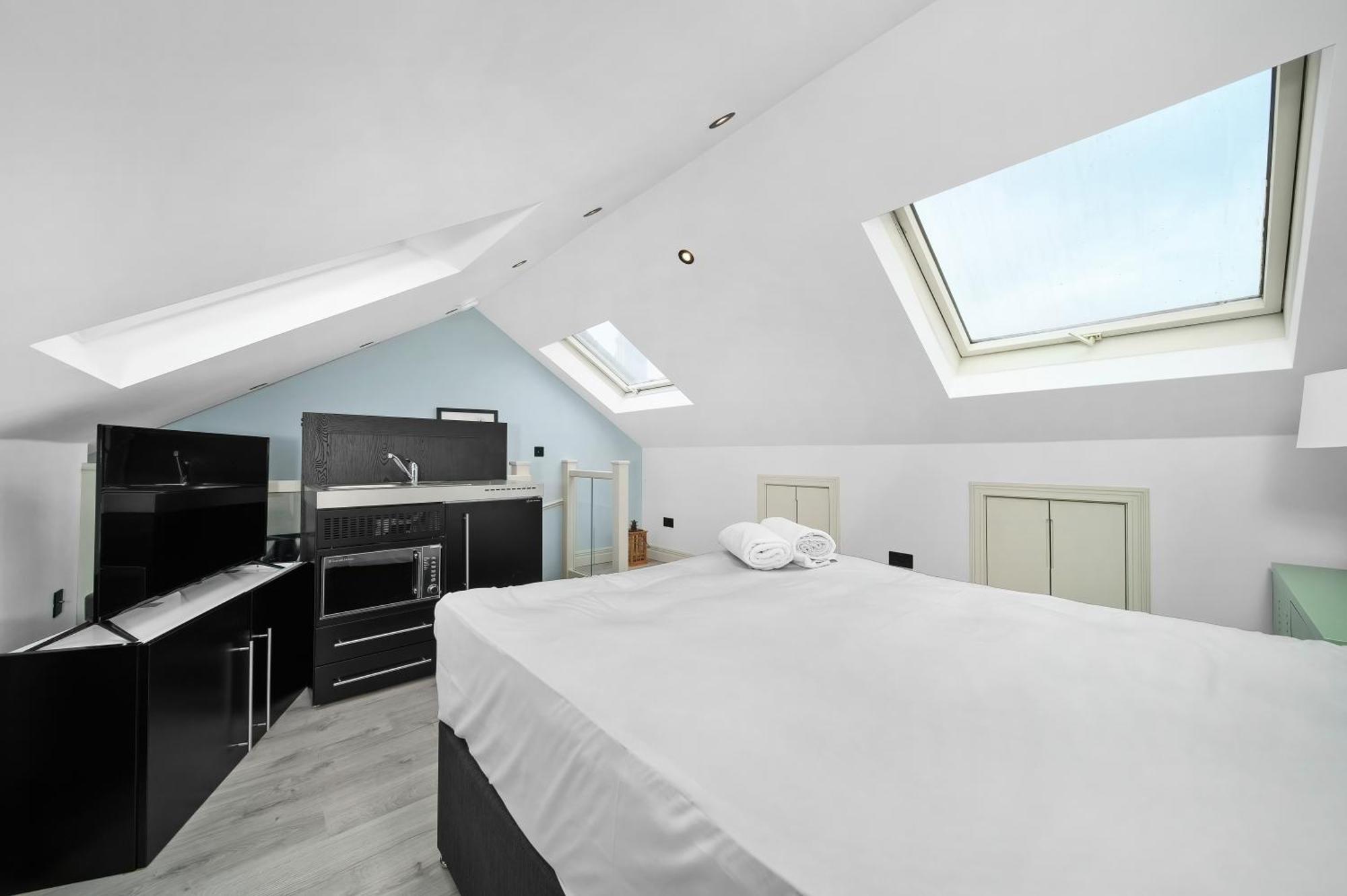 Nine Elms Modern Studio Apartments London Bagian luar foto